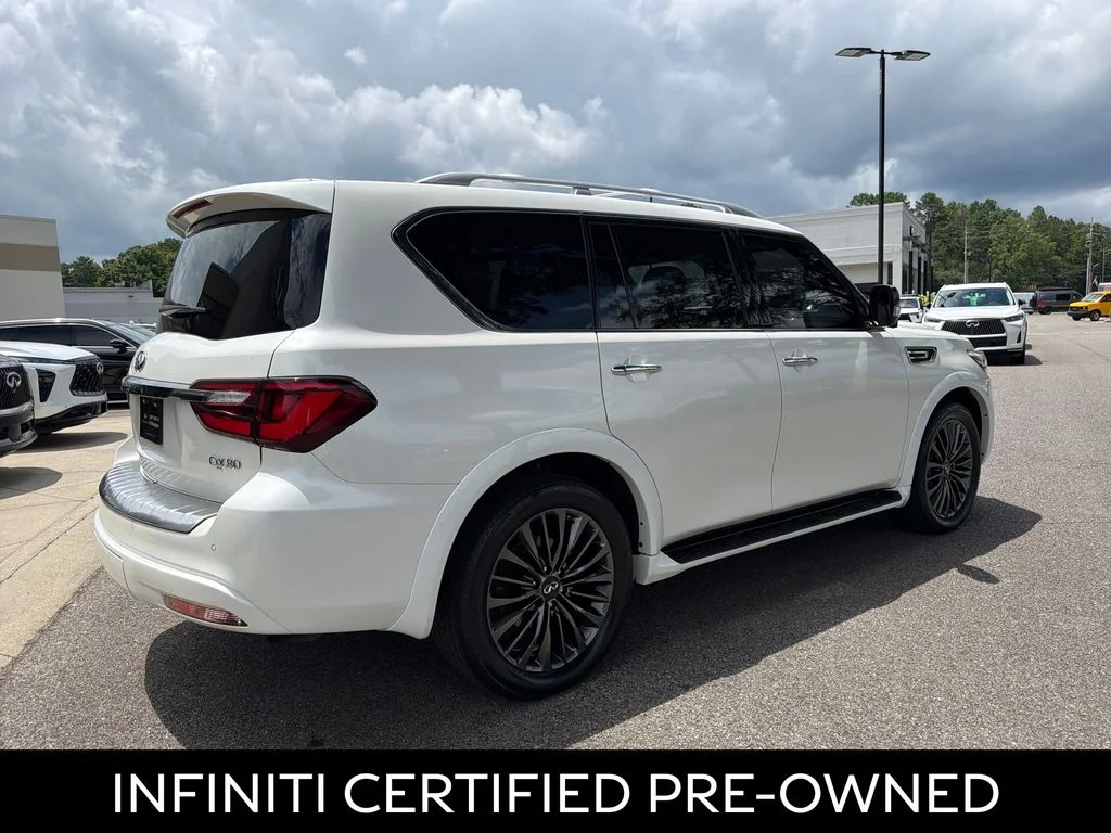 Certified Used 2024 Moonstone White INFINITI Sensory image 13