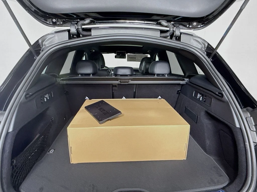 New 2026 Black Mercedes-Benz GLC 300 image 28