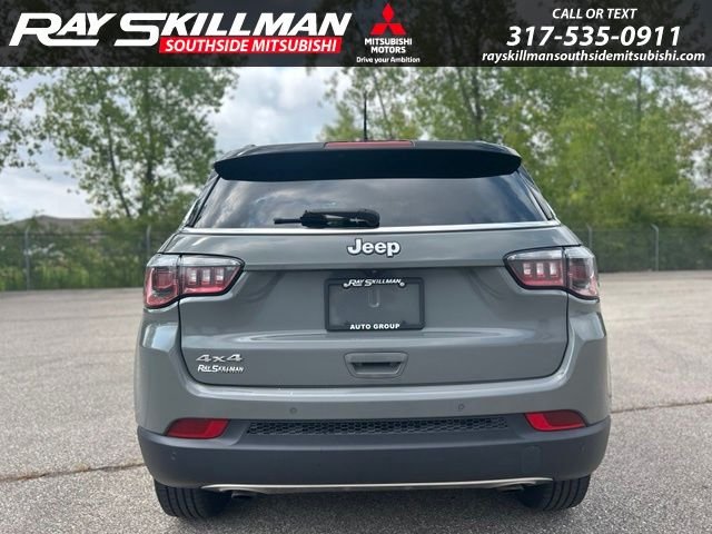 Used 2023 Gray Jeep Limited image 6