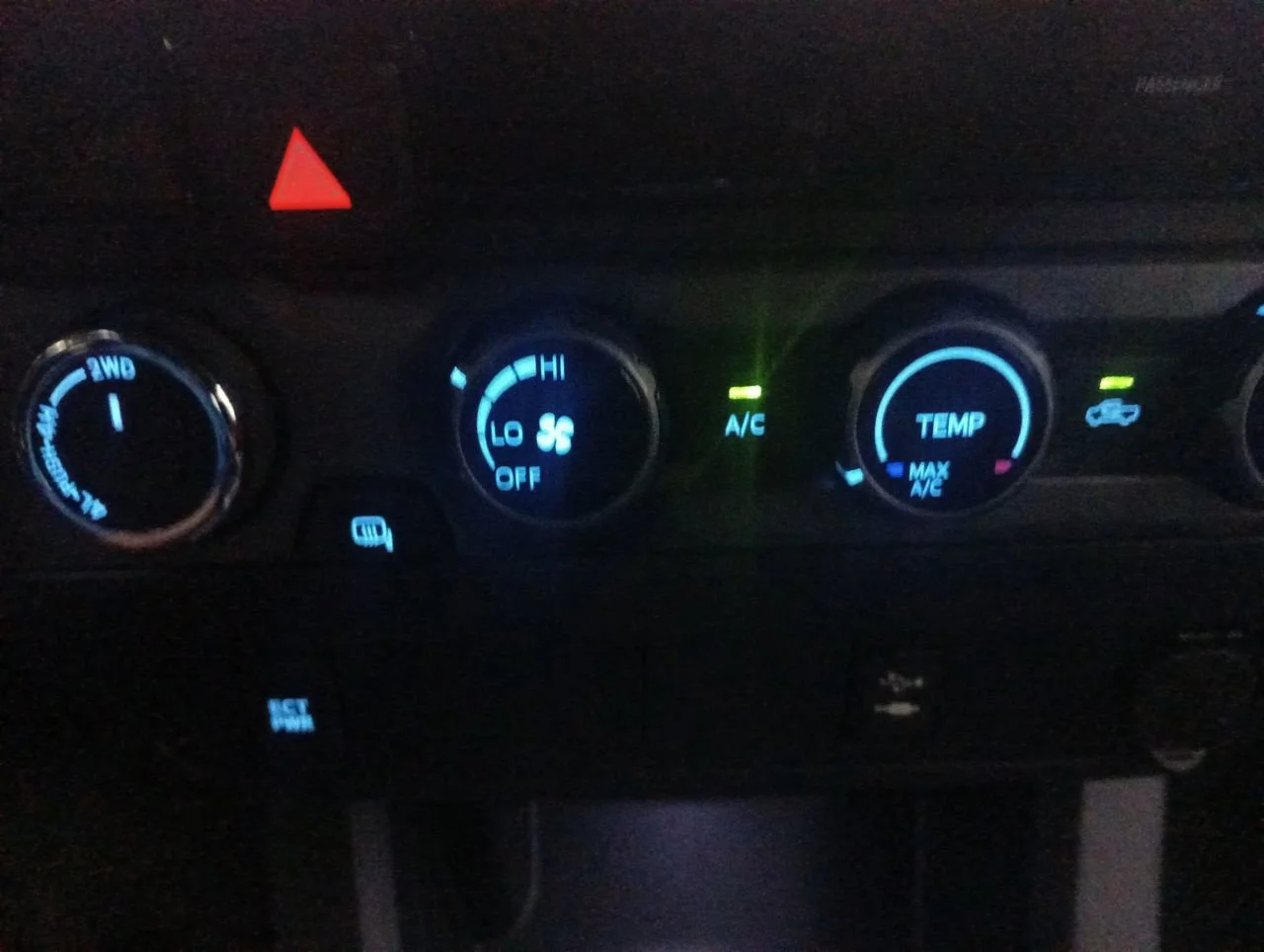 Used 2016 Inferno Toyota SR5 image 25