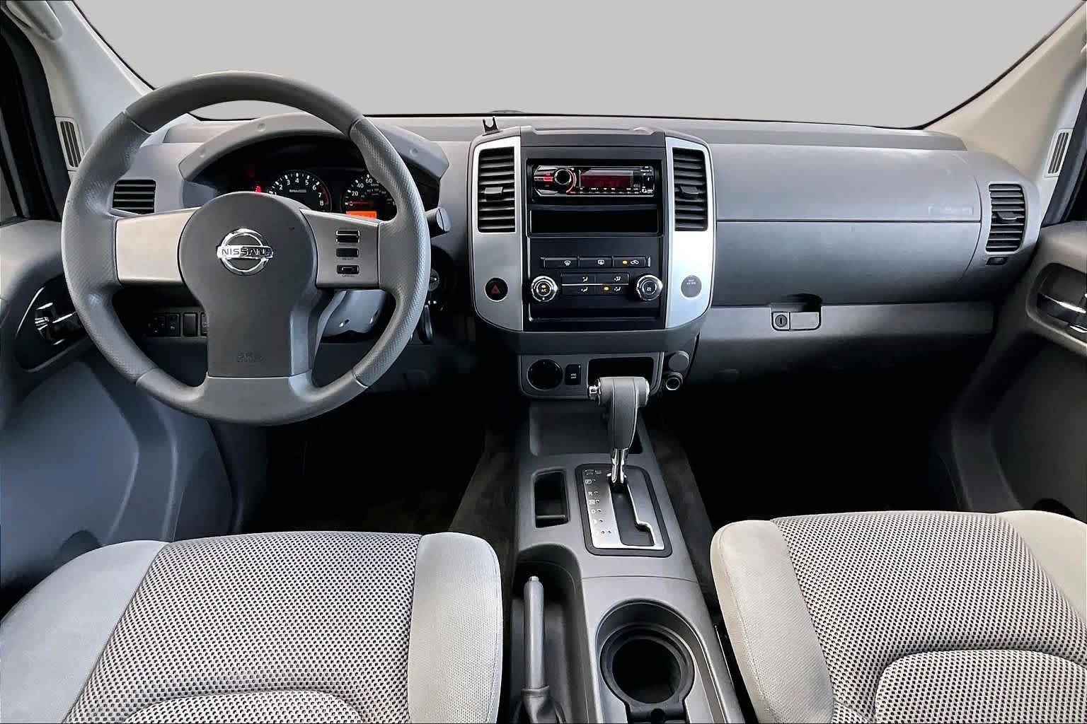 Used 2010 Super Black Nissan SE image 14