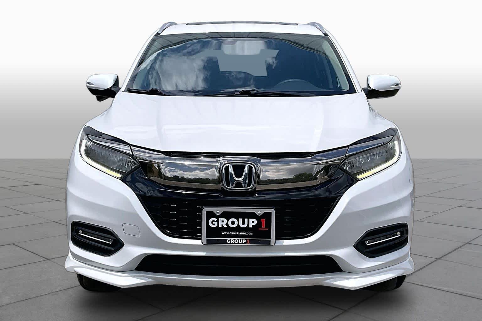 Used 2019 Platinum White Pearl Honda Touring image 4