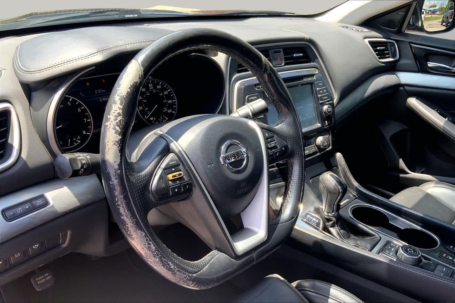 Used 2016 Bordeaux Black Nissan 3.5 SL image 18