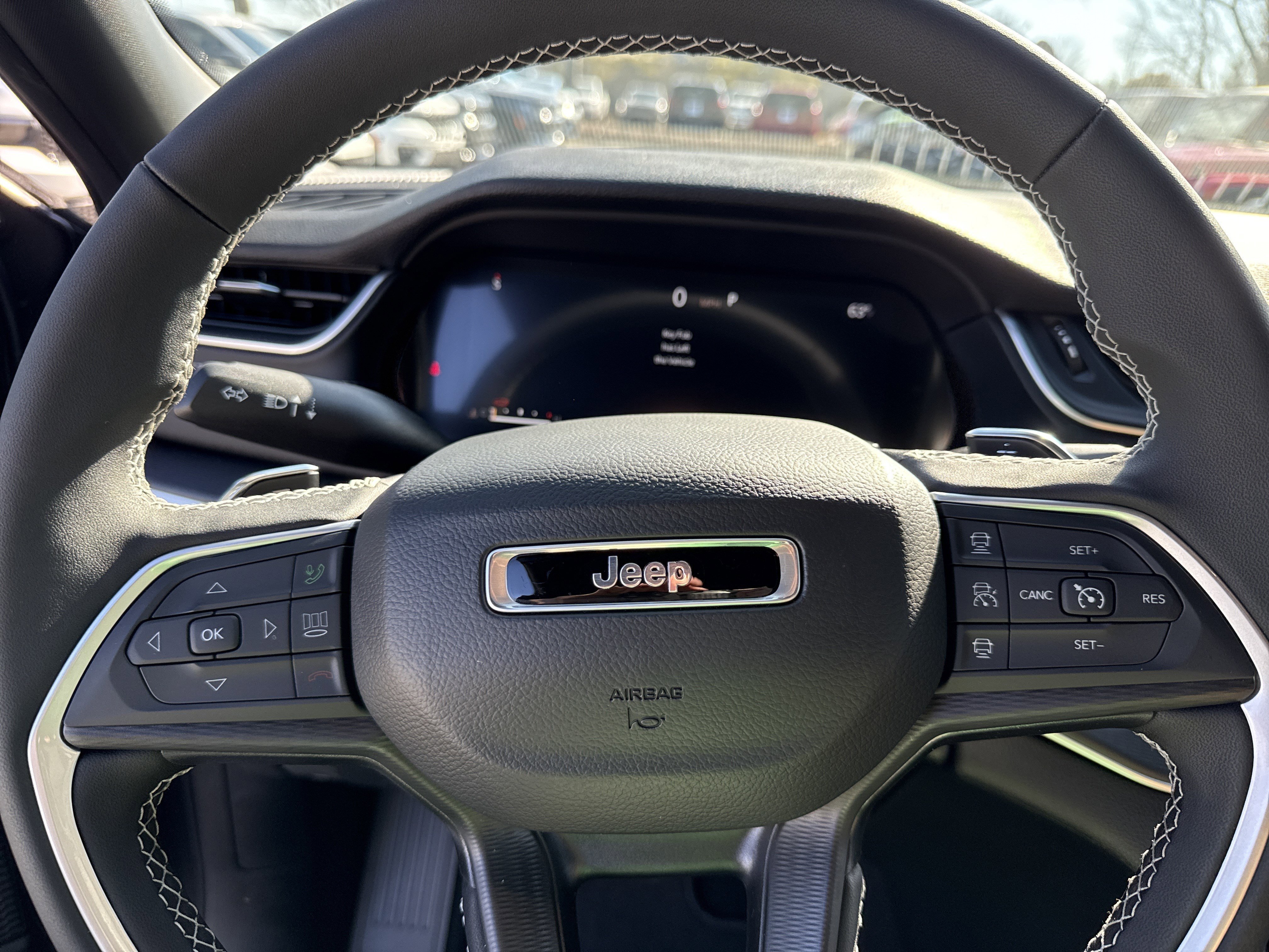 New 2025 Baltic Gray Metallic Clearcoat Jeep Laredo image 24