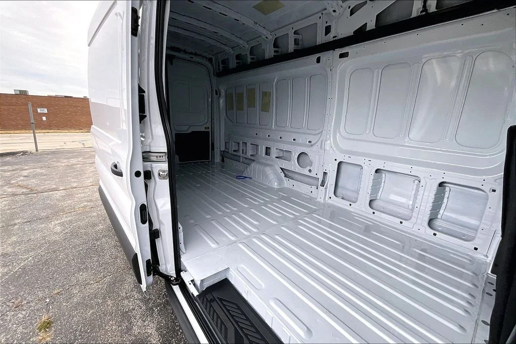 New 2026 Oxford White Ford Cargo Van image 12