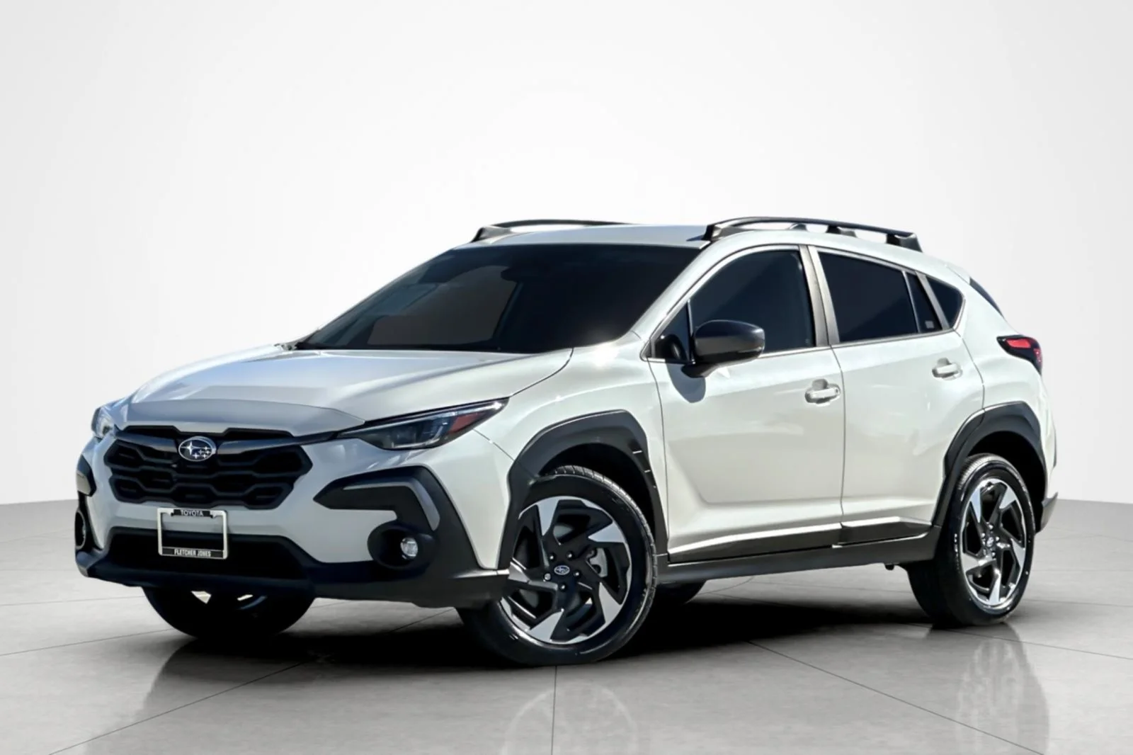 Used 2024 Crystal White Pearl Subaru Limited image 1
