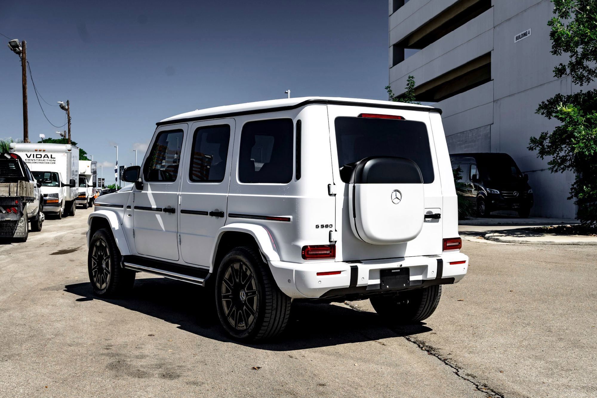 Certified Used 2025  Mercedes-Benz G 580e image 7