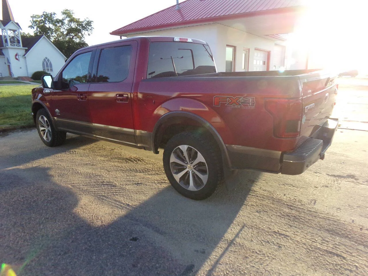 Used 2016 Red Ford King Ranch 4x4 4dr SuperCrew 5.5 ft. SB image 8