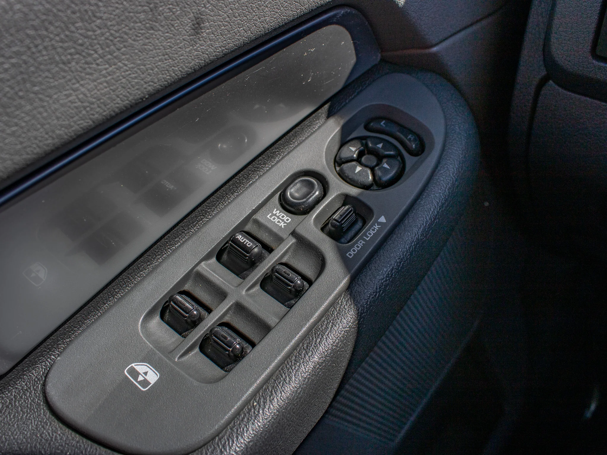 Used 2007  Dodge SLT image 29