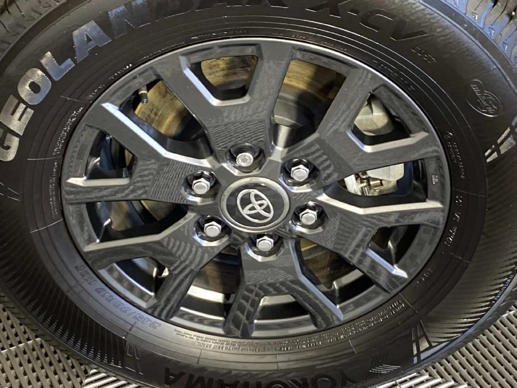 Used 2025 Cutting Edge Toyota SR5 image 26