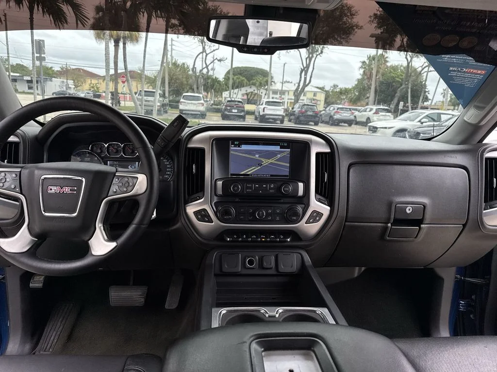 Used 2018 Blue Metallic GMC SLT image 36