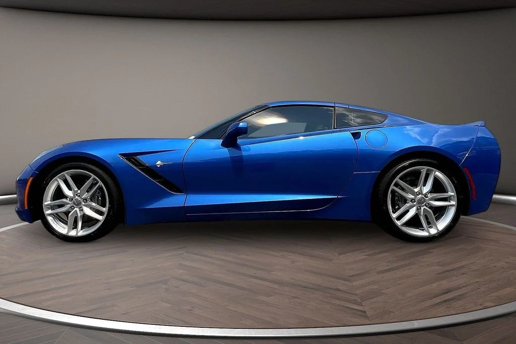 Used 2019 Blue Chevrolet Stingray image 6
