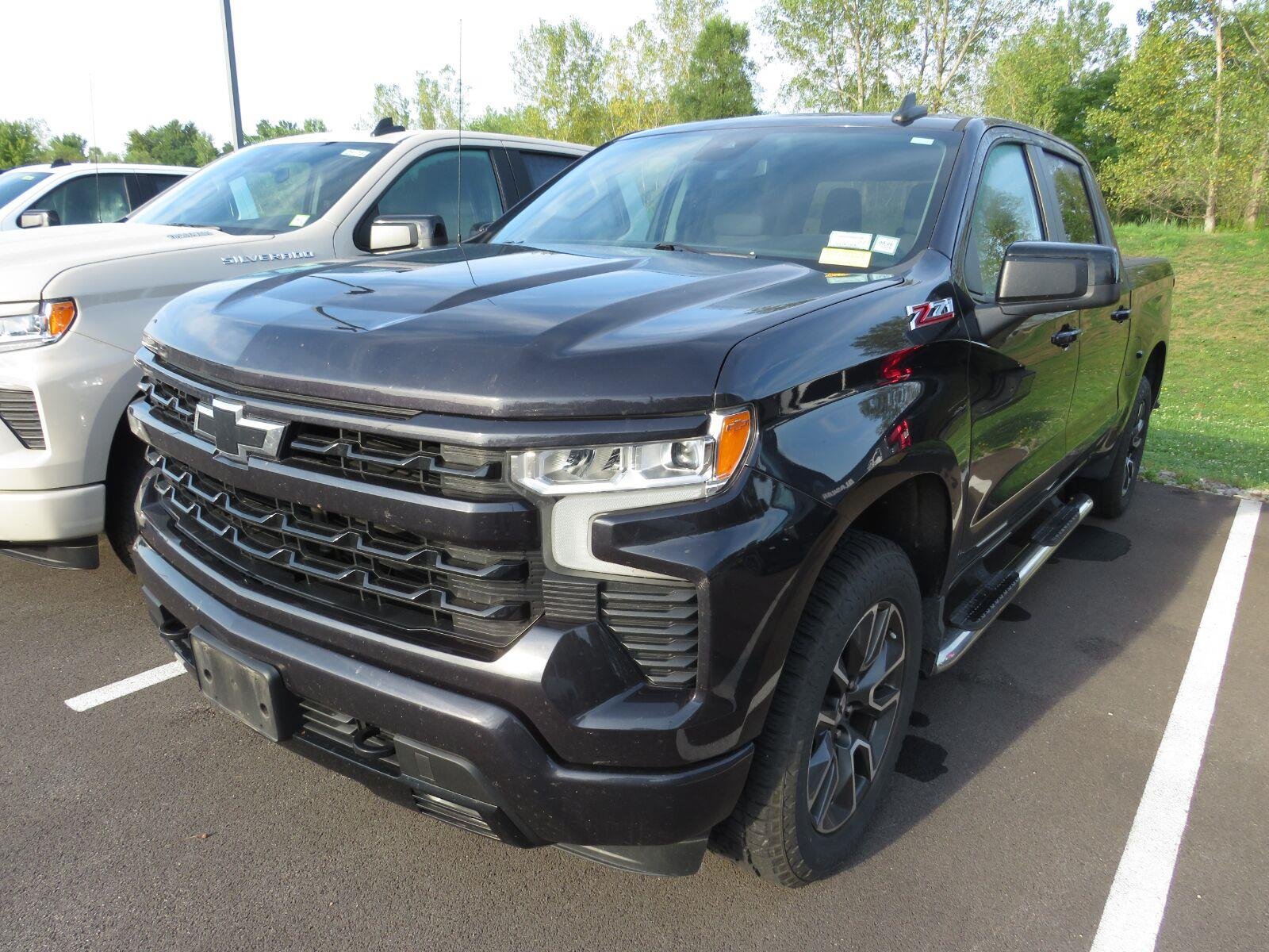 Used 2022 Dark Ash Metallic Chevrolet RST image 5