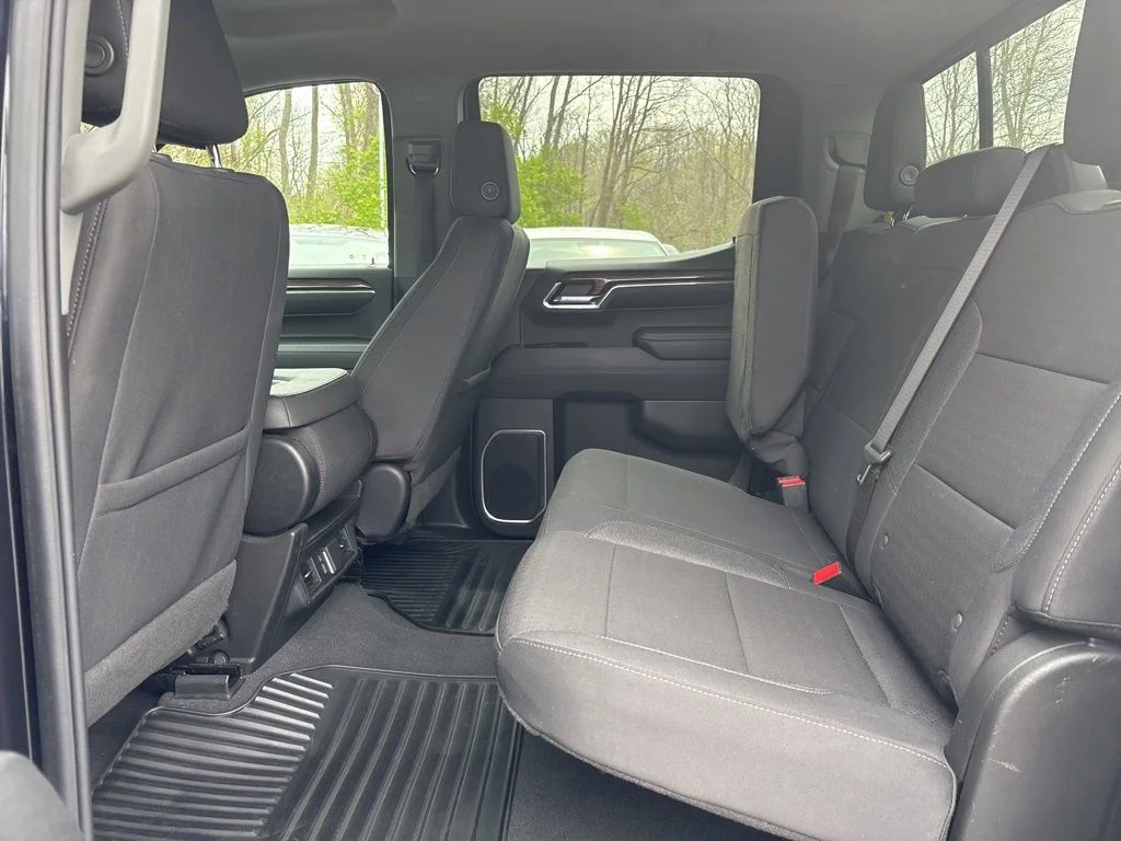 2024 Chevrolet Silverado 1500 LT - Photo 13
