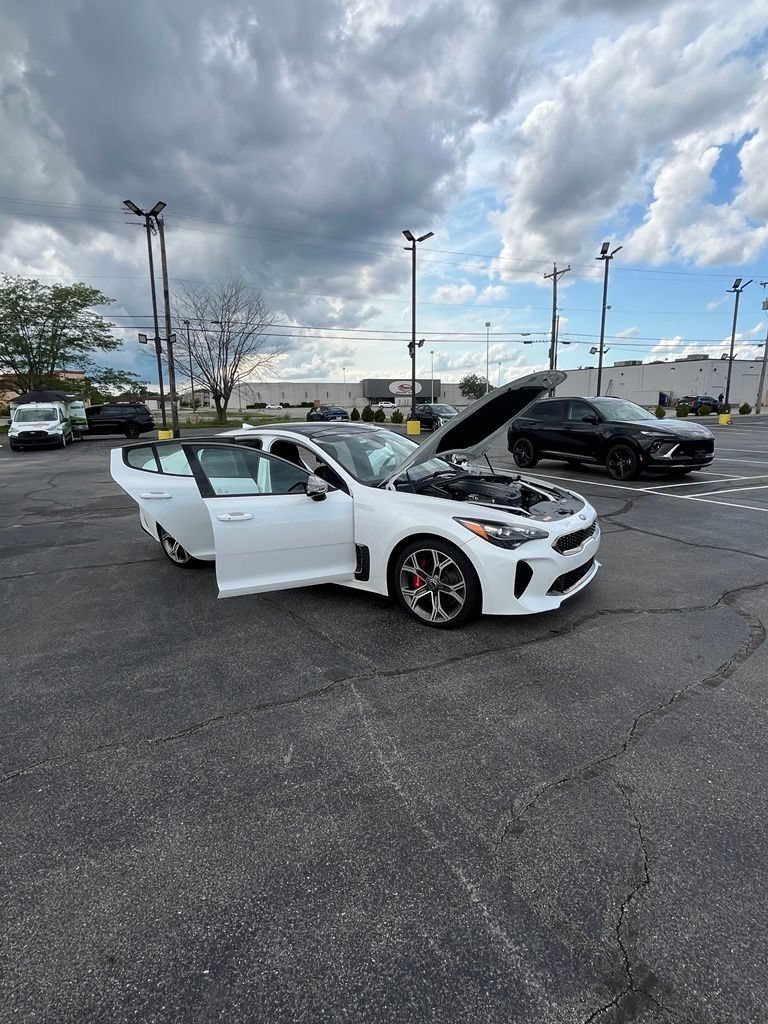 2019 Kia Stinger GT1 AWD's photo