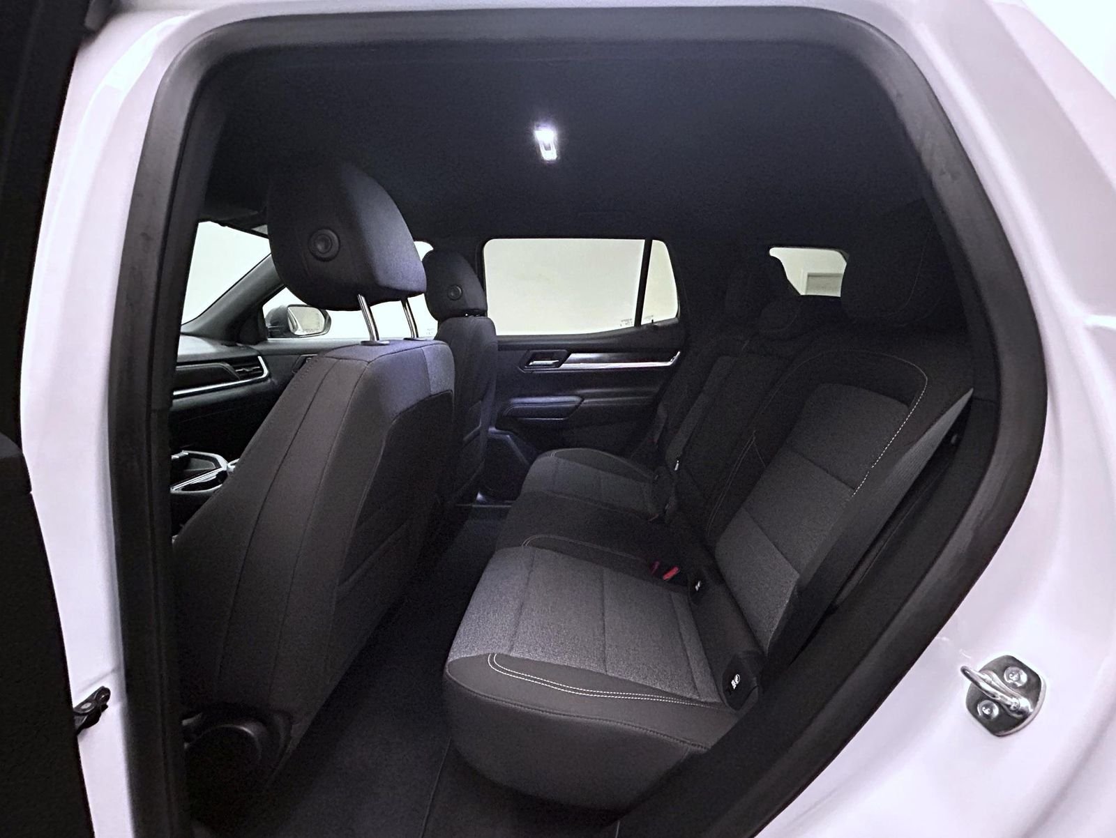 Used 2026 White GMC Elevation image 19