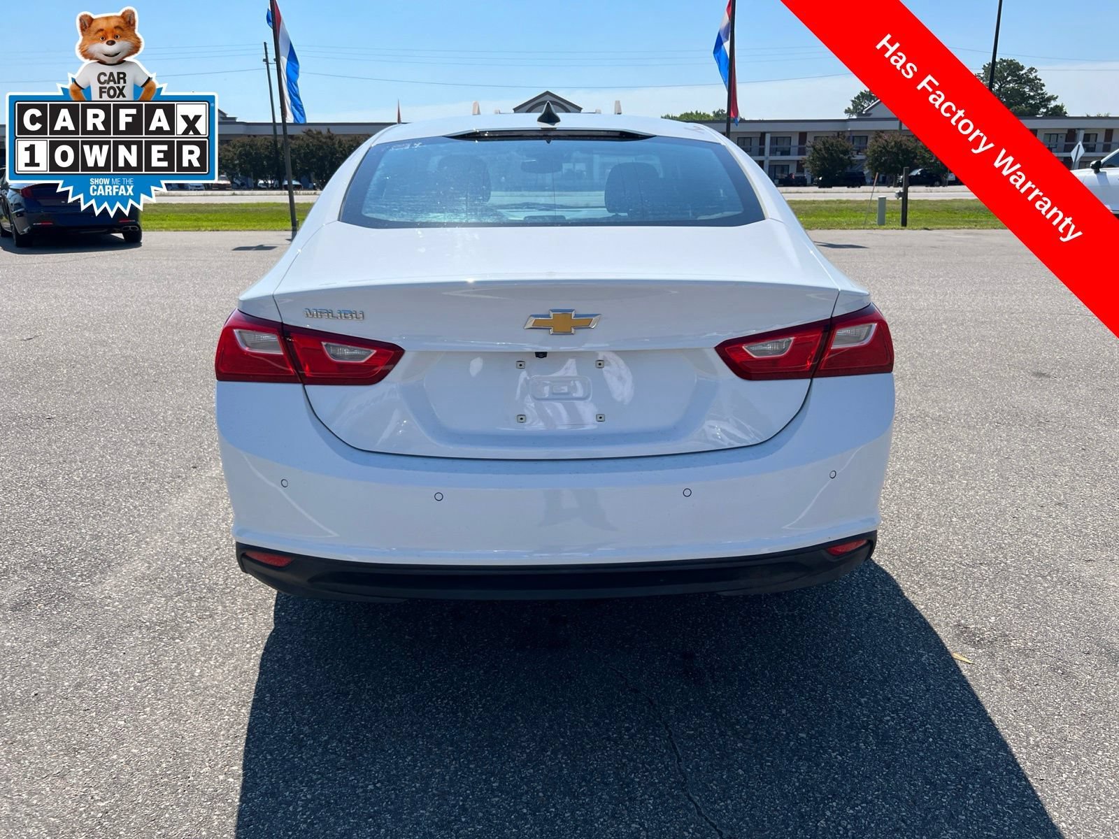 Used 2021 SUMMIT WHITE Chevrolet LS image 4