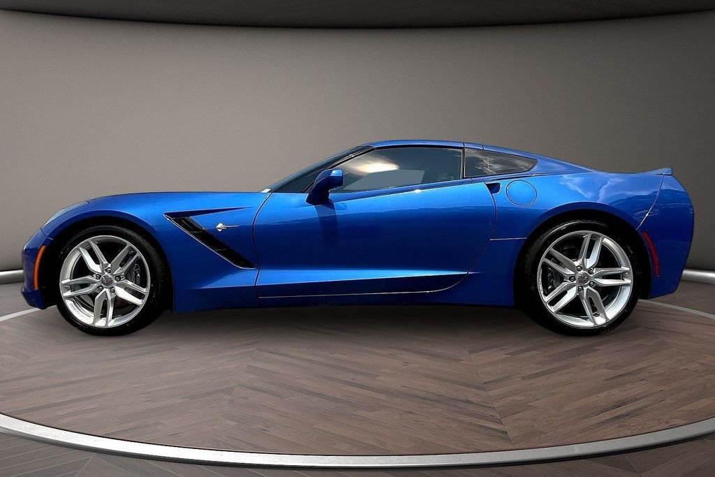 Used 2019 Blue Chevrolet Stingray image 7
