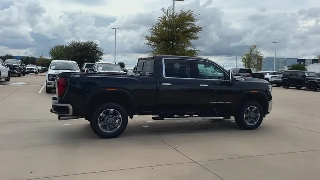 2026 GMC Sierra 2500HD SLT - Photo 9
