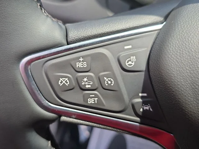 Used 2024 White Chevrolet Premier image 18