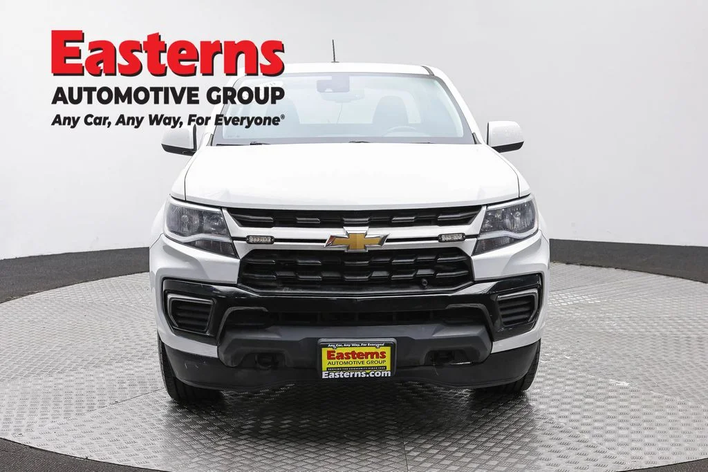 Used 2022 White Chevrolet LT image 2