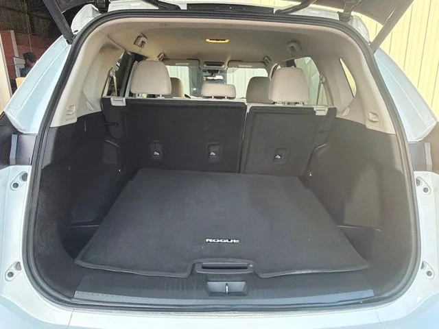 Used 2025 White Nissan SV image 11
