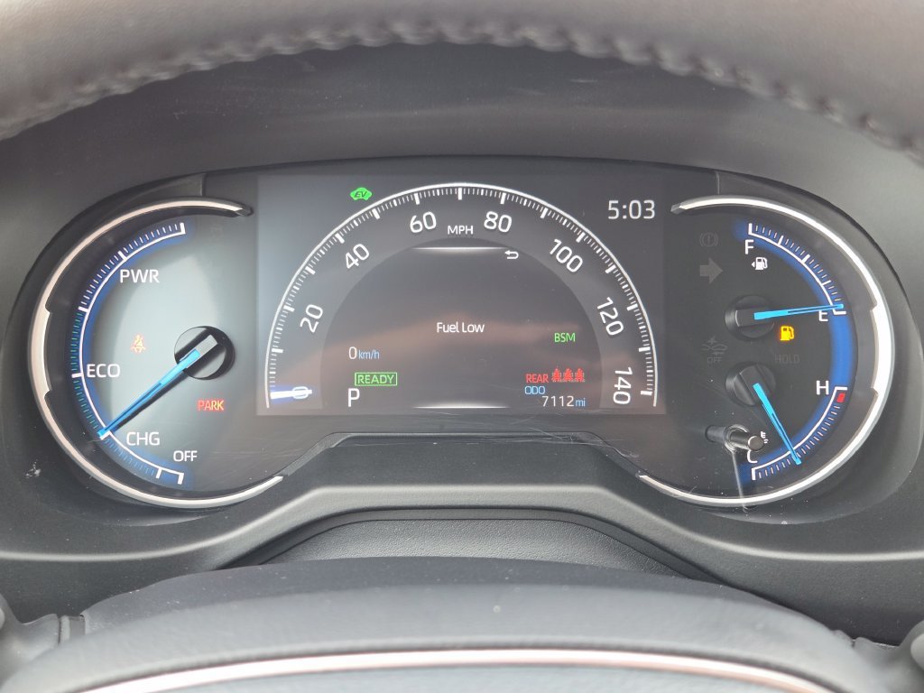 Certified Used 2025 Pearl Toyota XLE image 35
