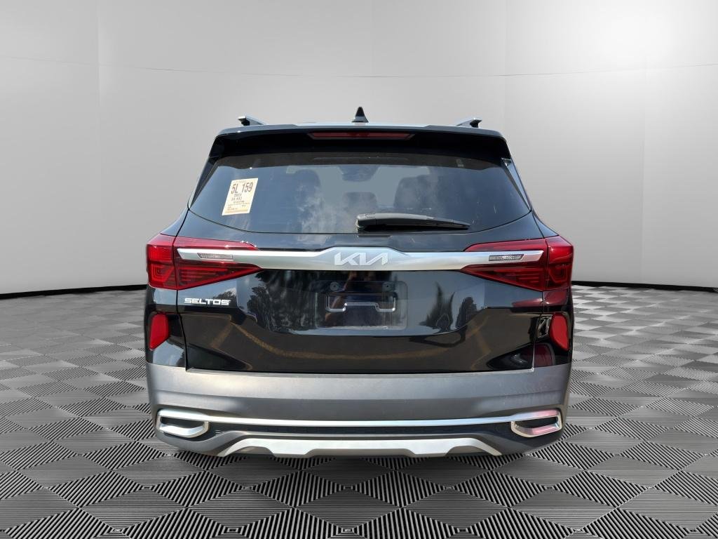 Certified Used 2023 Cherry Black Kia SX image 6