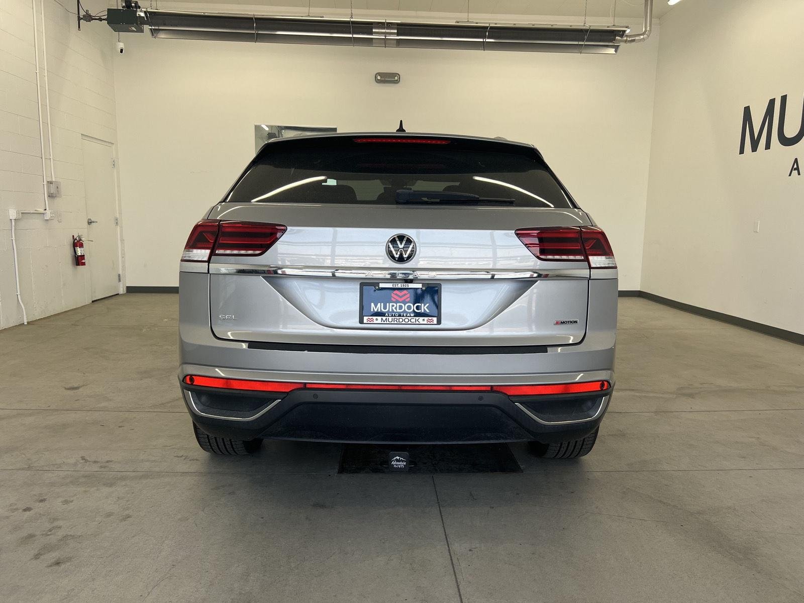 Used 2021 Pyrite Silver Metallic Volkswagen 2.0T SEL image 9