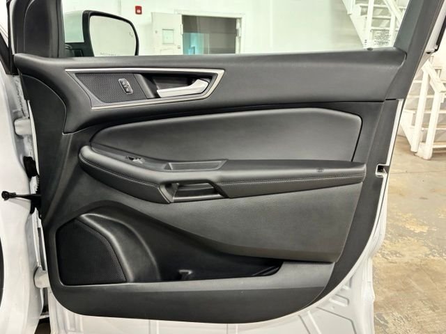 Used 2024 White Ford SEL image 23