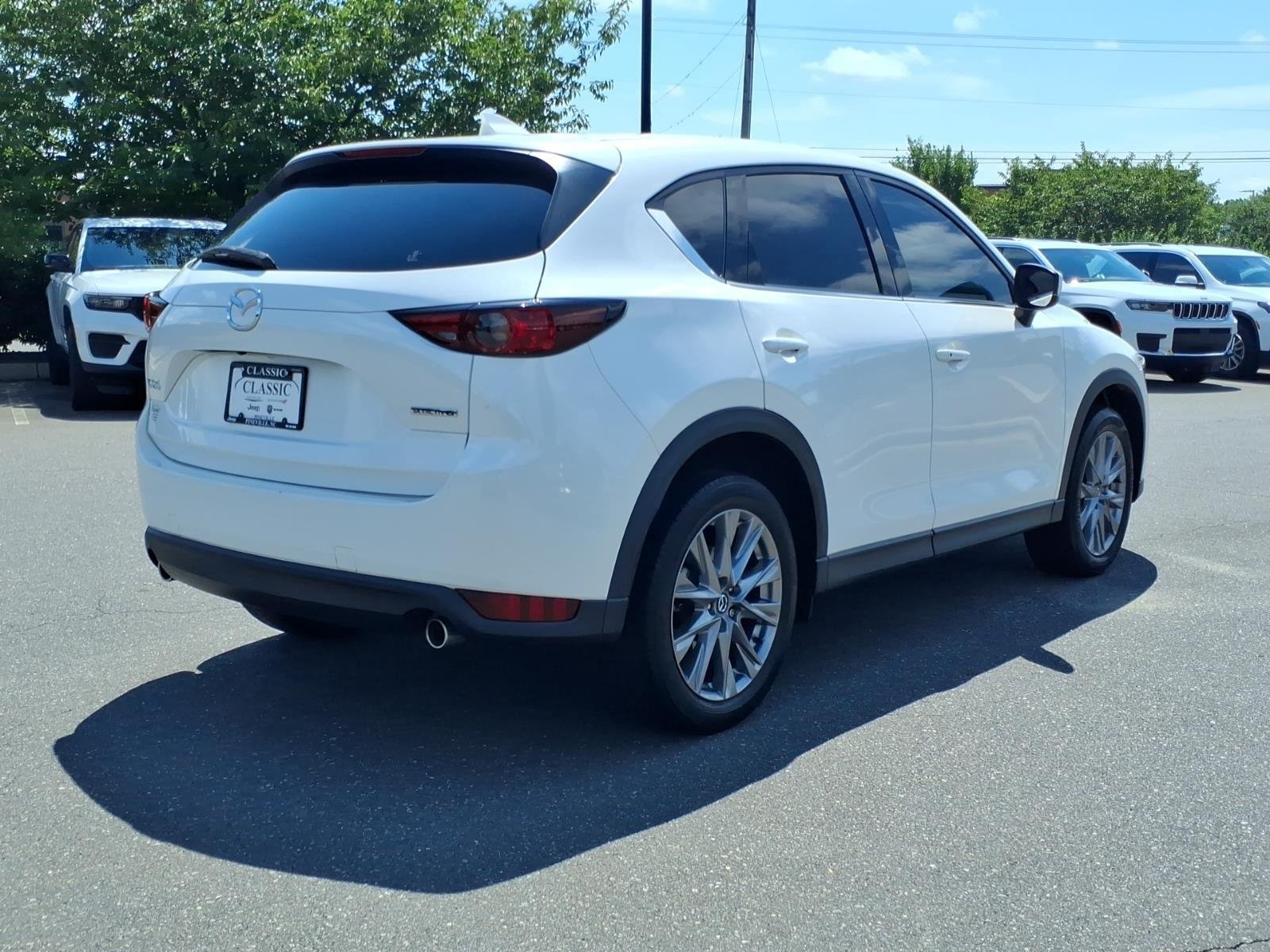 Used 2021 Snowflake White Pearl Mica Mazda Grand Touring image 9