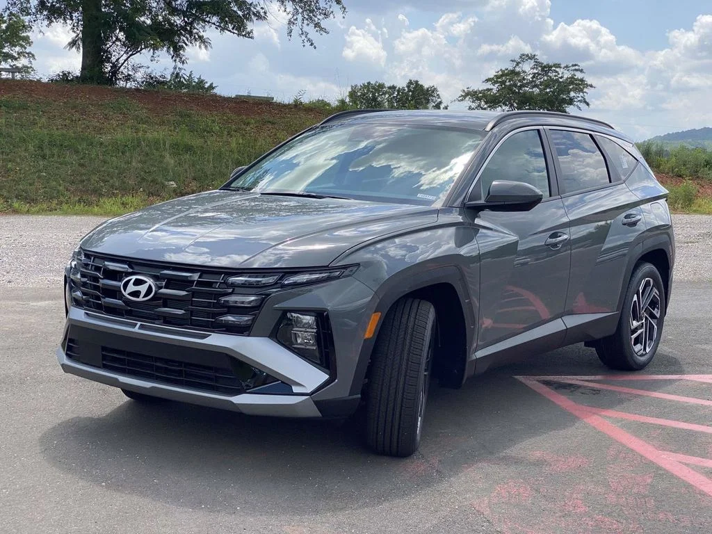 New 2026 Gray Hyundai SEL Plus image 7