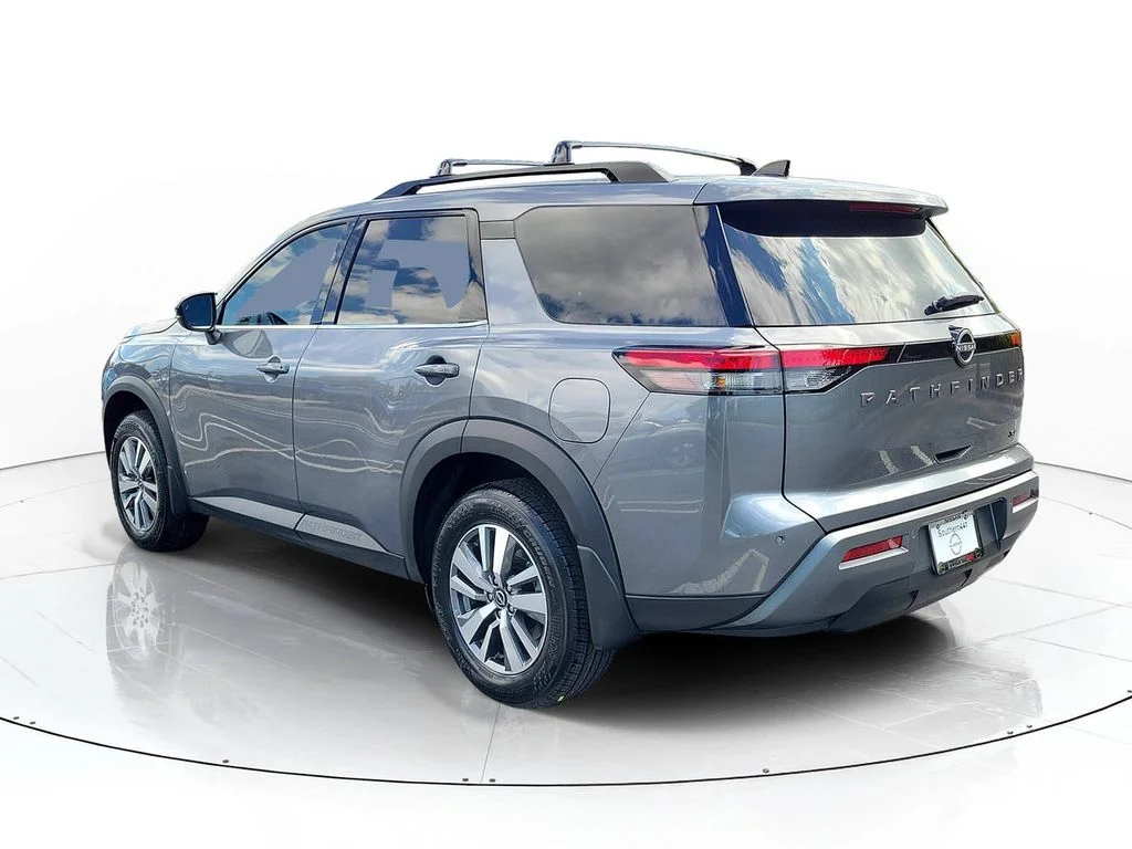 New 2026 Gray Nissan SL image 5