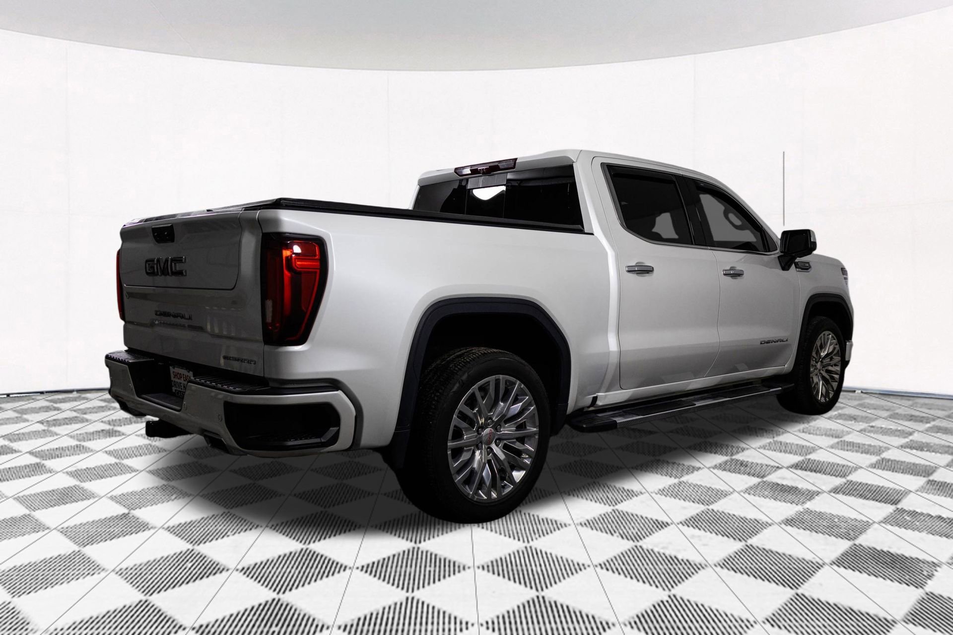 2022 GMC SIERRA - Image 13