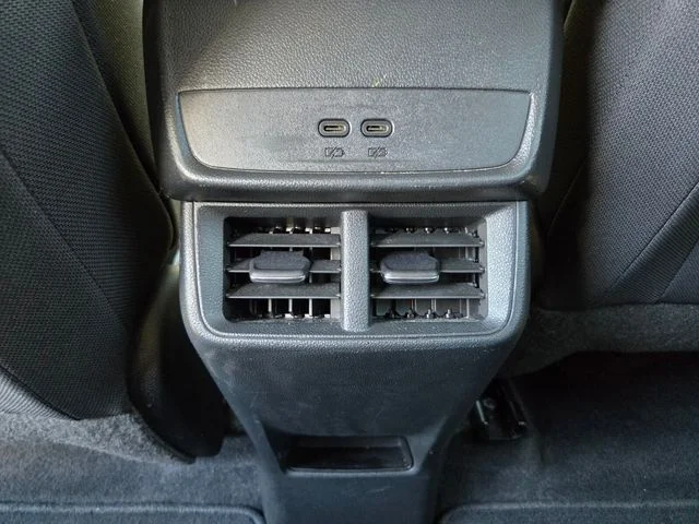 Used 2025 White GMC Elevation image 15