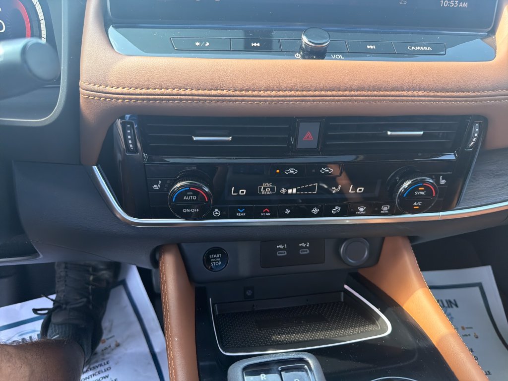 Used 2025 Red Nissan Platinum image 22