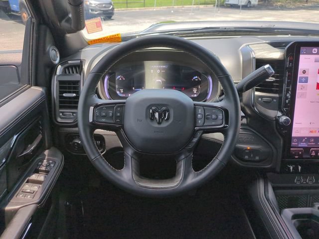 Used 2025 Granite Crystal Metallic Clearcoat Ram Limited image 18