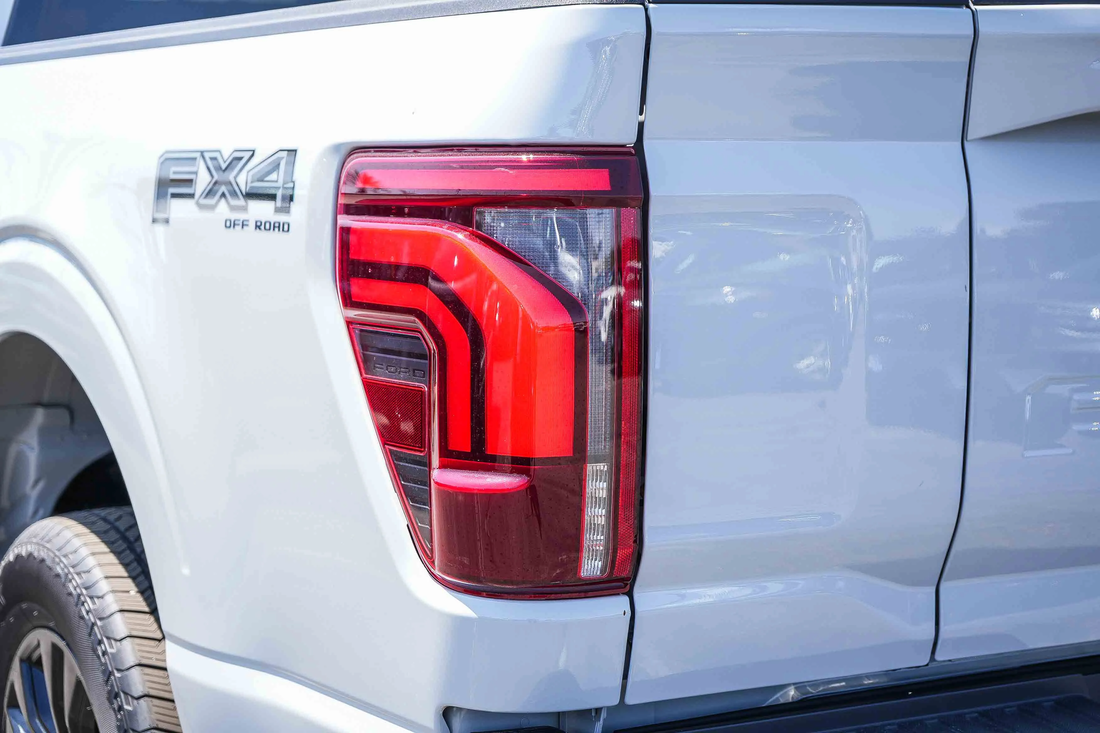 New 2026 Avalanche Ford Lariat® image 9