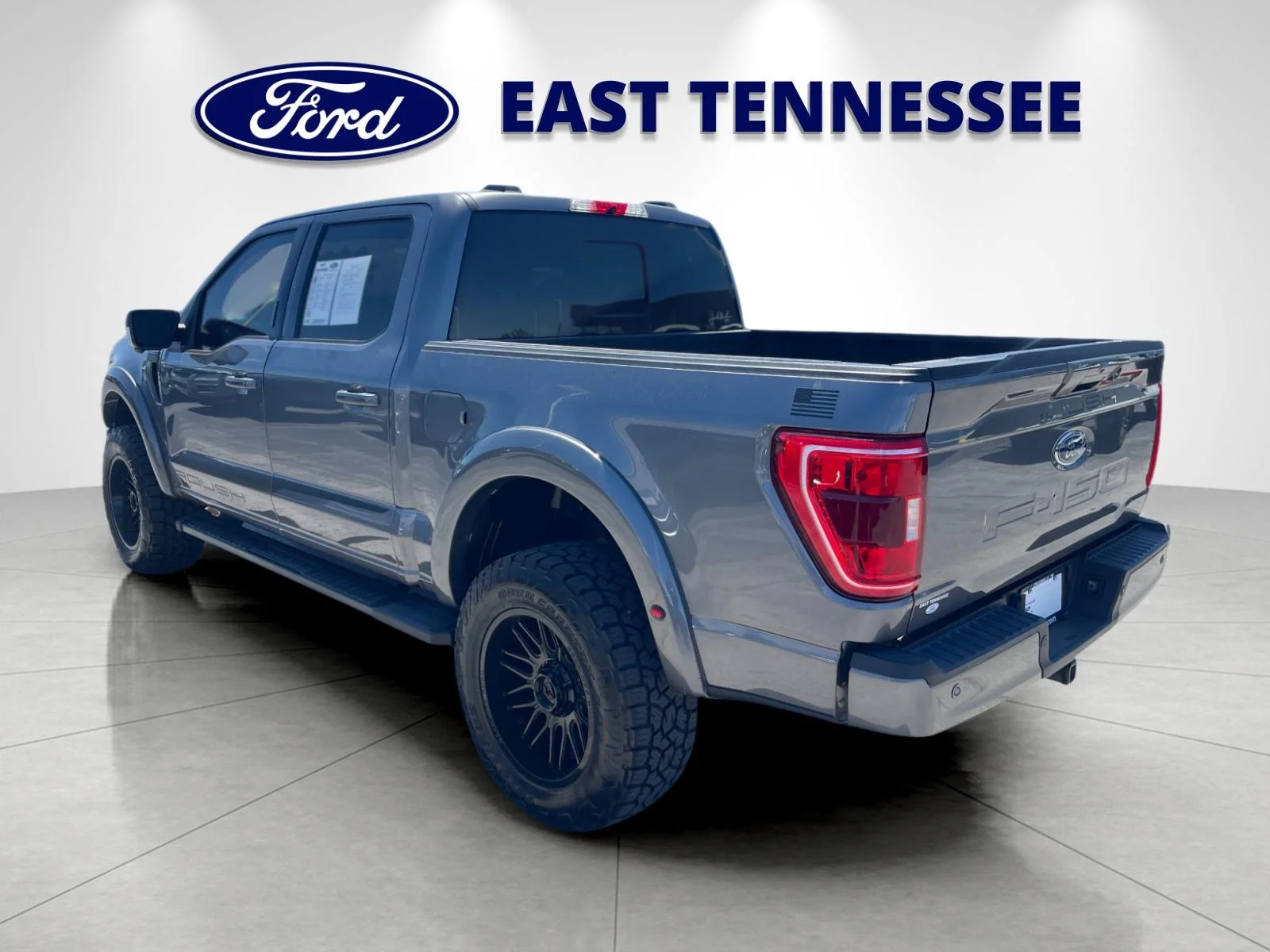 Used 2022 Gray Ford XLT image 5
