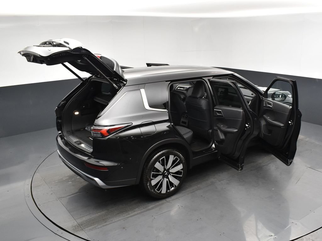 New 2026 Black Mitsubishi  image 26