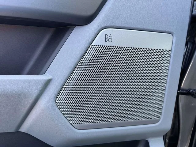 New 2026 Carbonized Gray Metallic Ford XLT image 14
