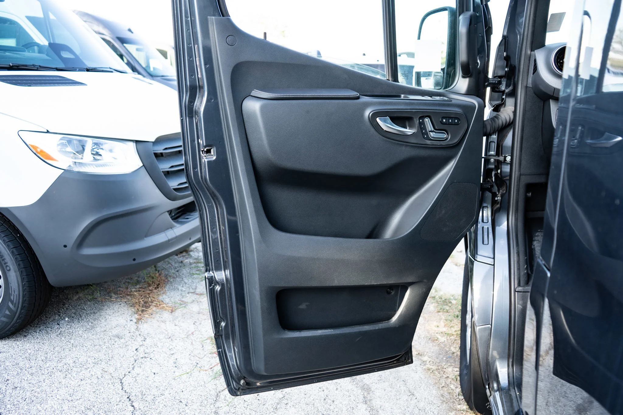 2025 Mercedes-Benz Sprinter Passenger Van Base - Photo 12