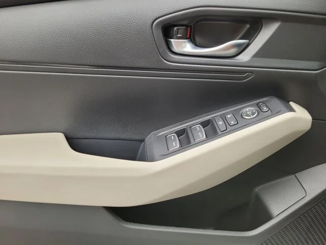 2025 Honda Accord LX - Photo 18