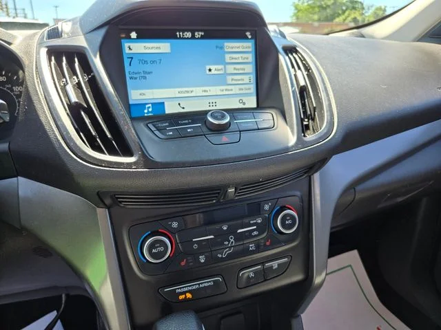 Used 2018 Gold Ford SE image 24