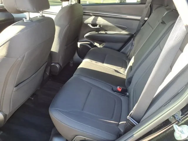 Used 2024 Black Hyundai SE image 7