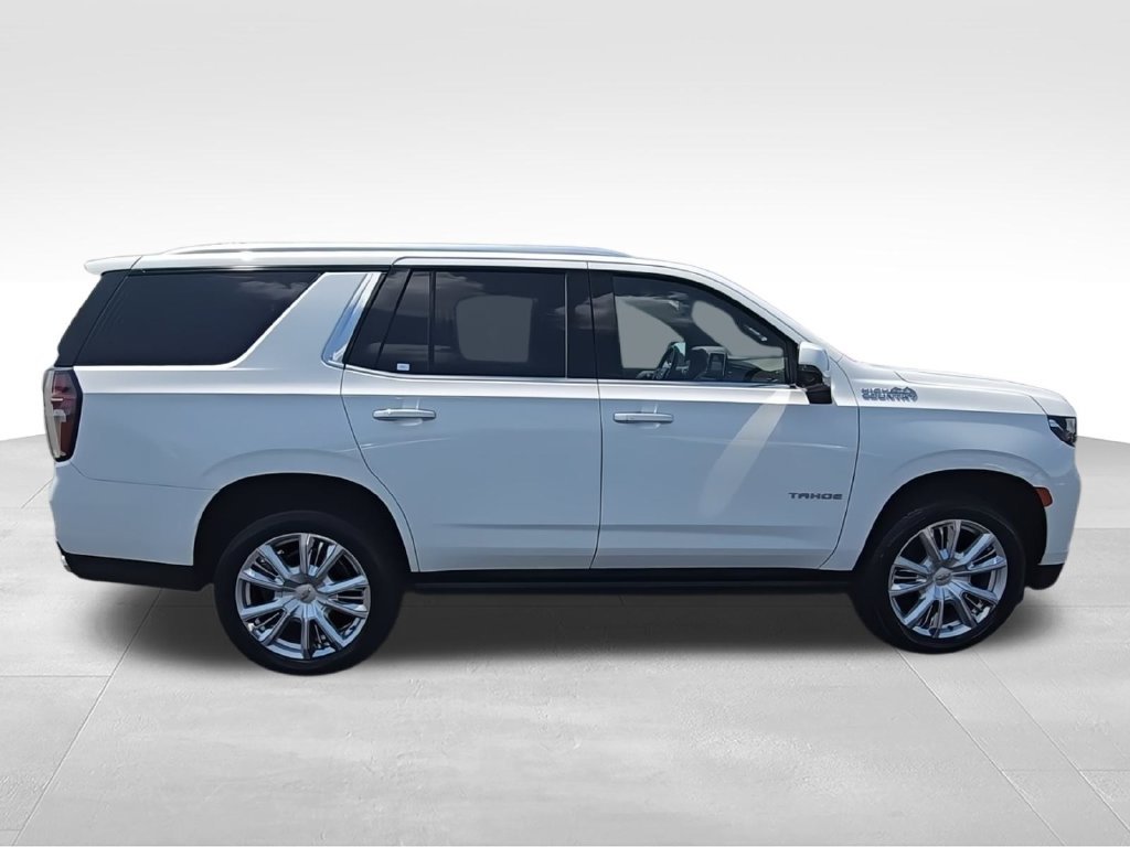 Used 2021 White Chevrolet High Country image 9