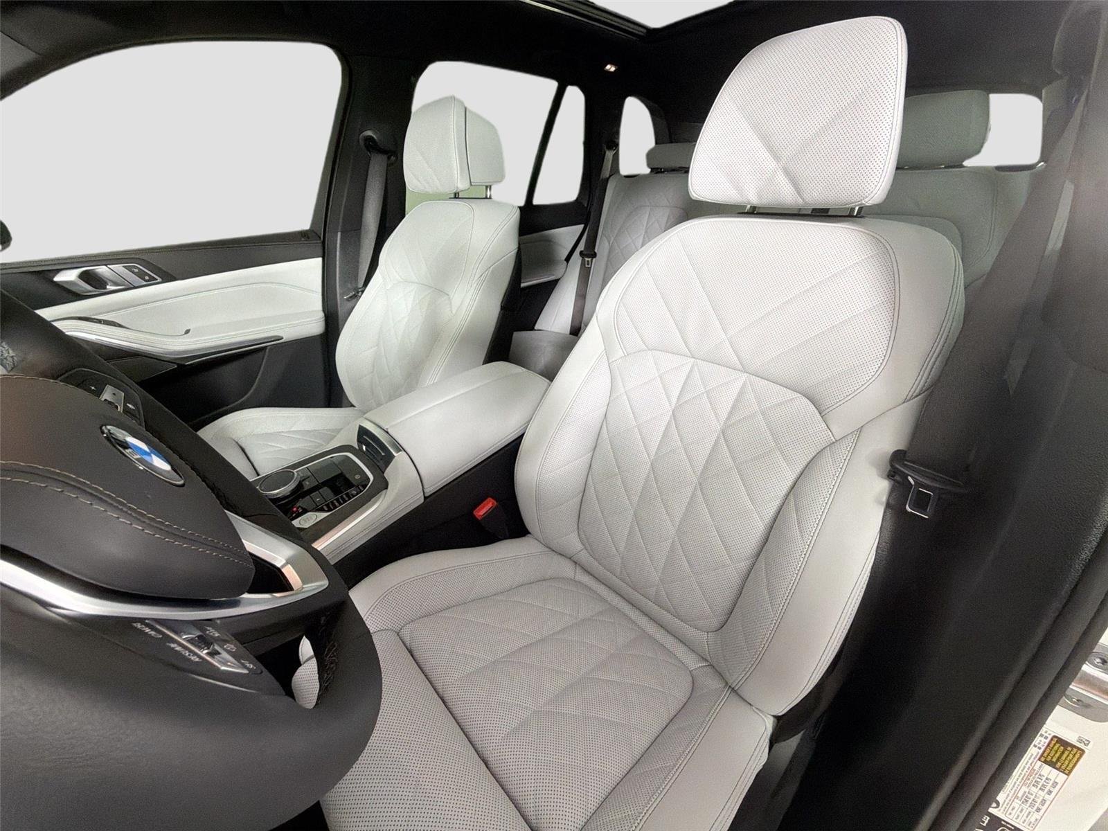 New 2026 Alpine White BMW xDrive40i image 20