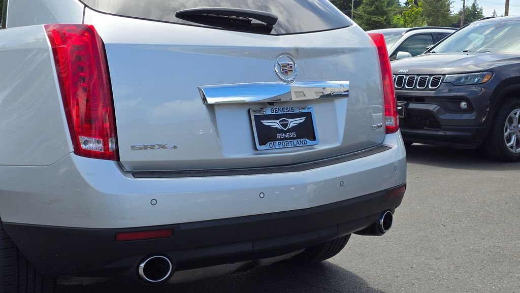 Used 2012 Radiant Silver Metallic Cadillac Luxury image 13