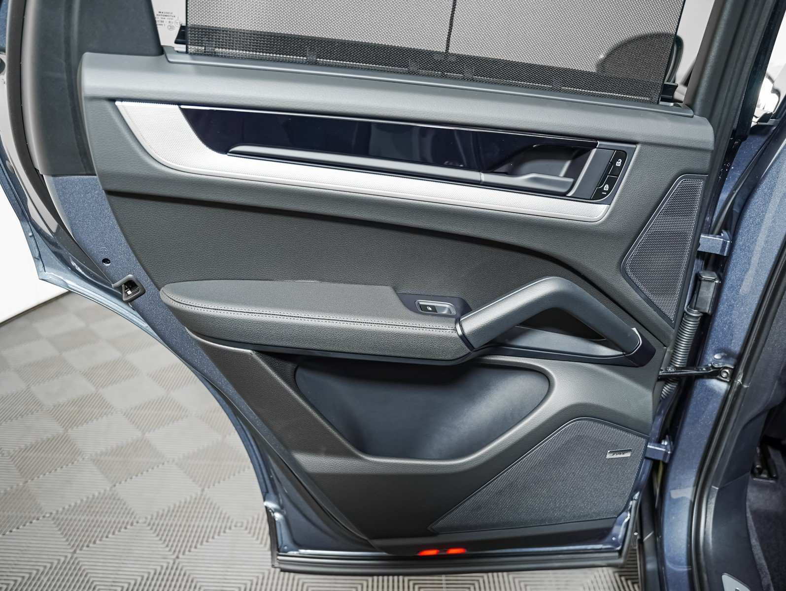 New 2026 VANADIUM GREY Porsche  image 27