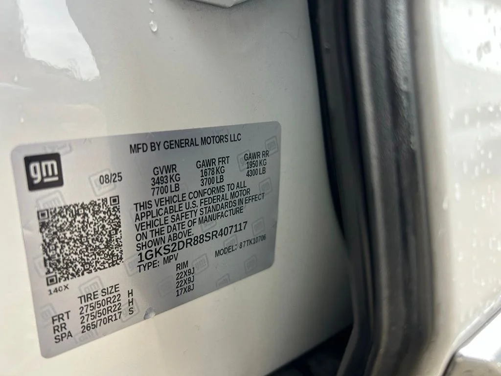 Used 2025 White GMC Denali image 12